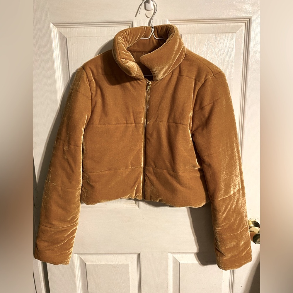 Shinestar Women's Merigold Camel Velvet Cropped Puffer Jacket Size M EUC